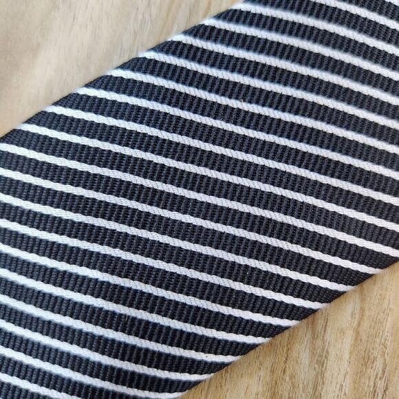 💜Black Striped Pre-Tied Clip-on Tie Youth Large 12/14 - Picture 5 of 8